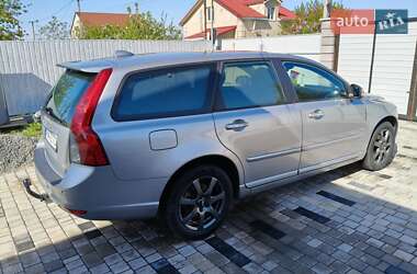 Volvo V50  2011