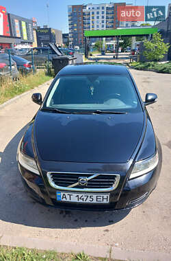 Volvo V50  2010
