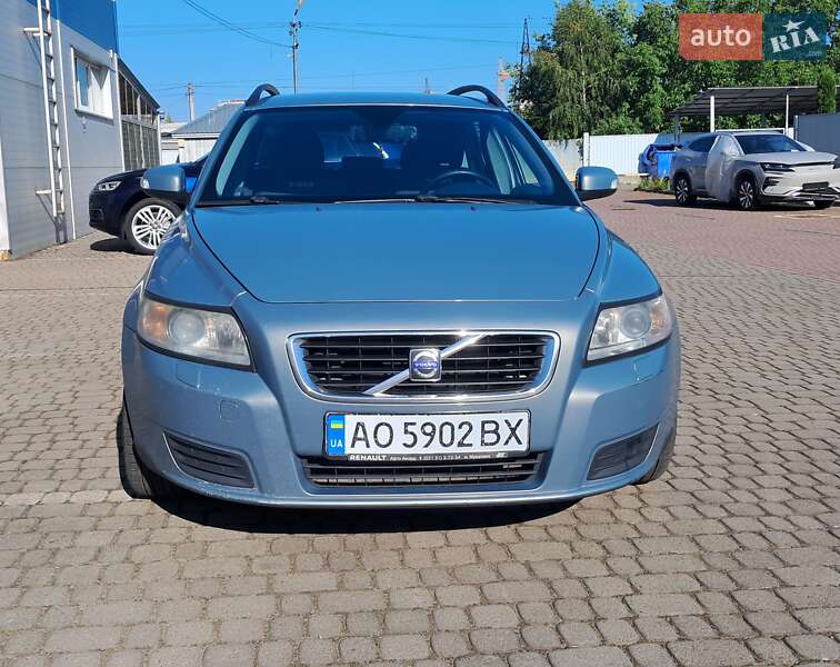 Volvo V50