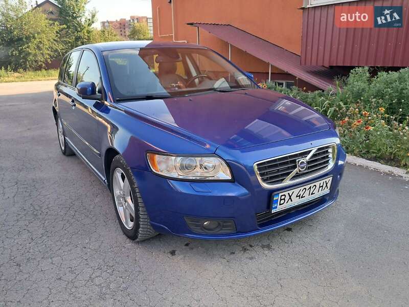 Volvo V50