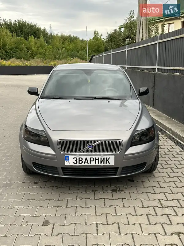 Volvo V50 2006