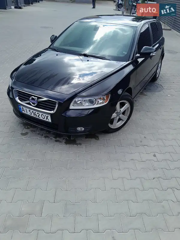 Volvo V50