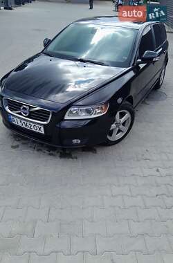 Volvo V50  2011
