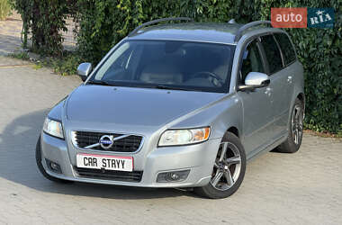 Volvo V50  2011