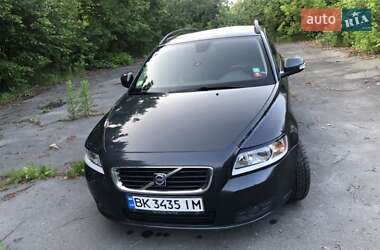 Volvo V50  2009