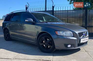 Volvo V50  2011