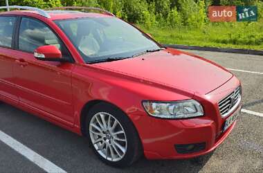 Volvo V50  2010
