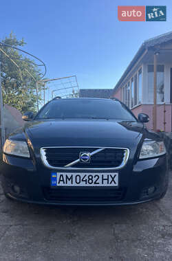Volvo V50  2009