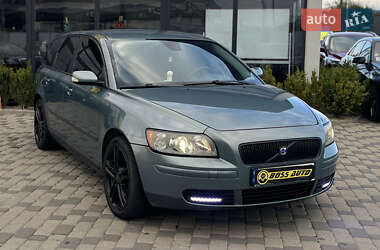 Volvo V50  2004