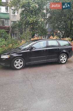 Volvo V50  2010