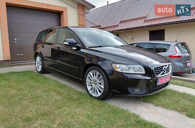 Volvo V50  2011