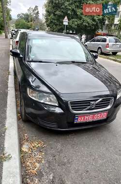 Volvo V50  2009