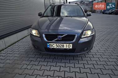 Volvo V50  2010