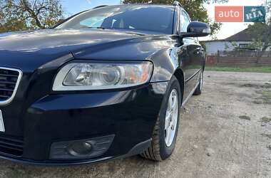 Volvo V50  2010