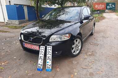 Volvo V50  2010