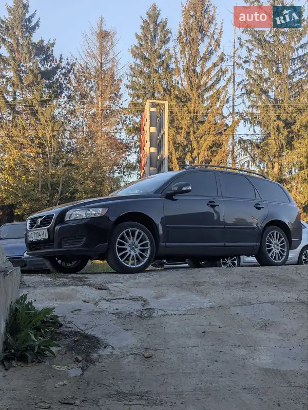Volvo V50