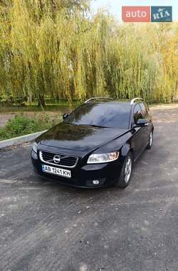 Volvo V50  2011
