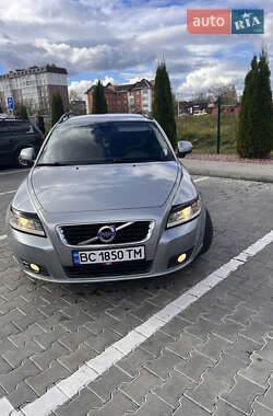 Volvo V50 2011