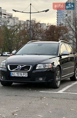 Volvo V50  2011