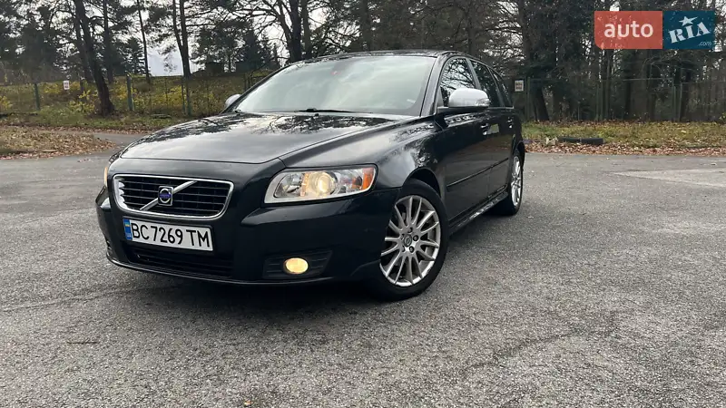 Volvo V50