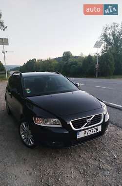 Volvo V50  2010