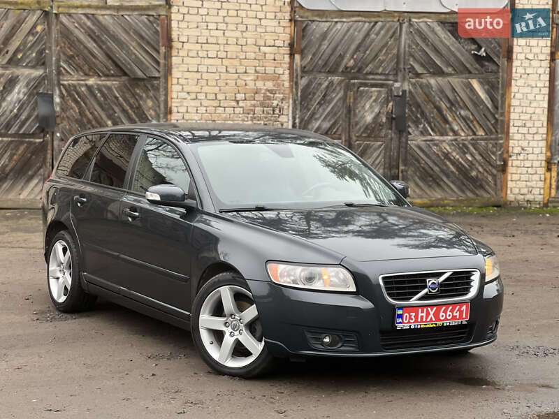 Volvo V50