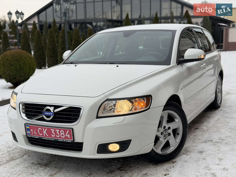 Volvo V50