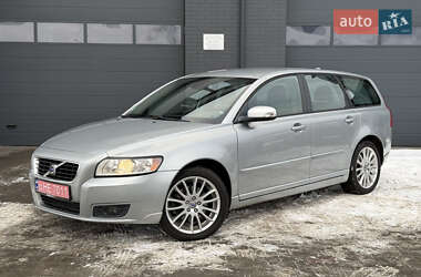 Volvo V50  2009