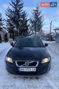 Volvo V50  2010