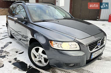 Volvo V50  2011