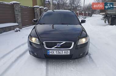 Volvo V50  2009