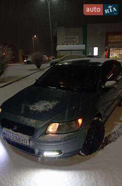 Volvo V50 2004