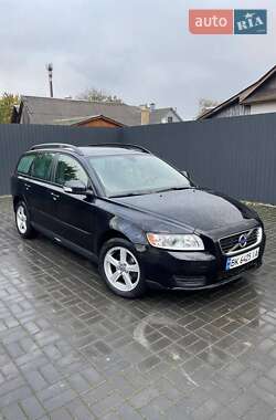 Volvo V50  2010