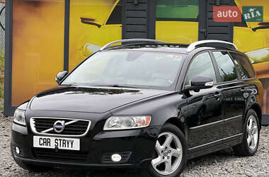 Volvo V50  2011