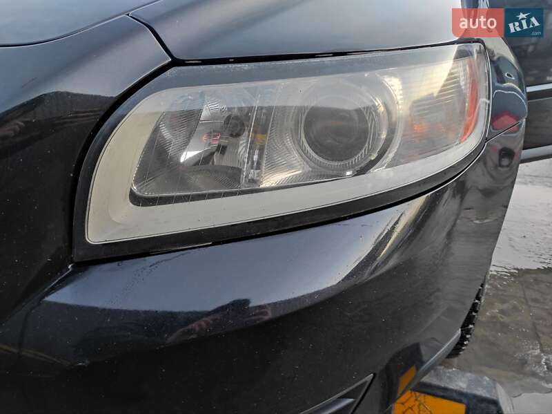 Volvo V50