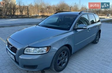 Volvo V50  2009