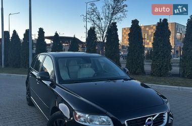 Volvo V50  2011
