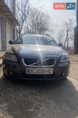 Volvo V50  2011