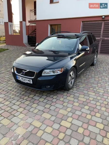 Volvo V50