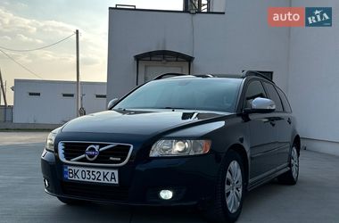 Volvo V50  2010