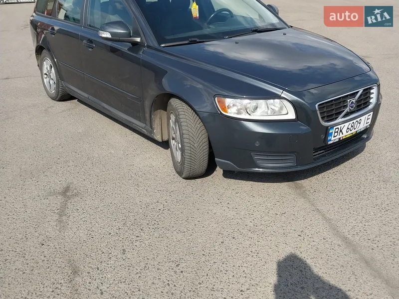 Volvo V50