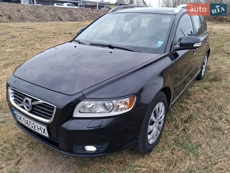 Volvo V50