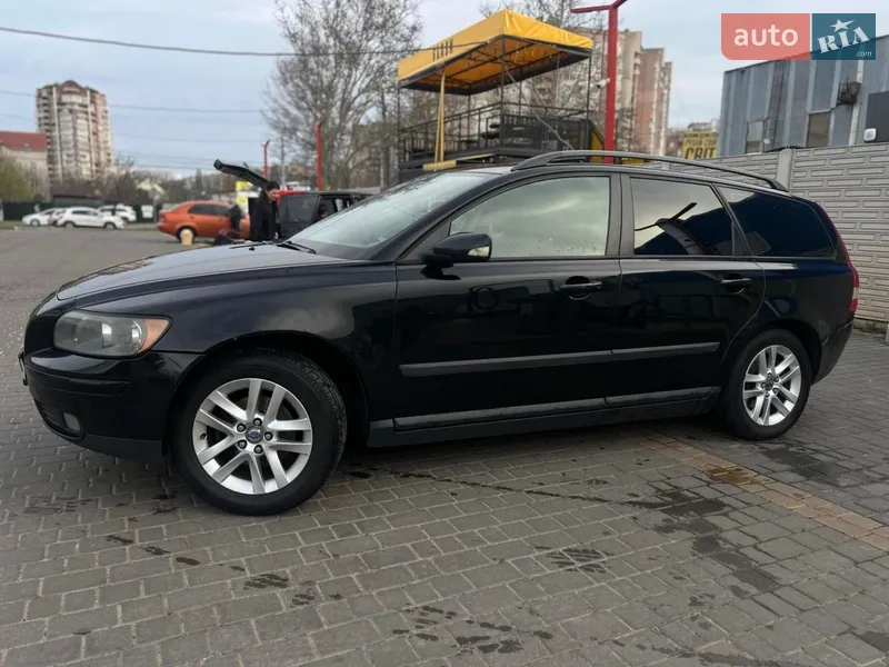 Volvo V50