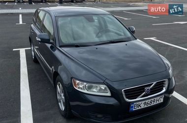 Volvo V50 2009