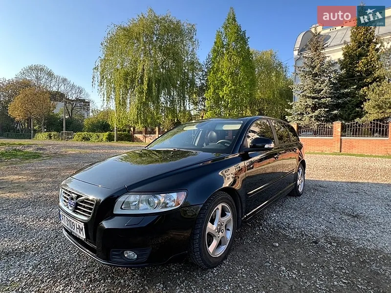 Volvo V50 2011