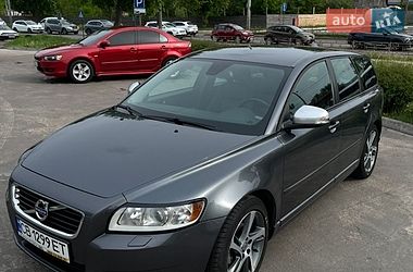 Volvo V50  2012
