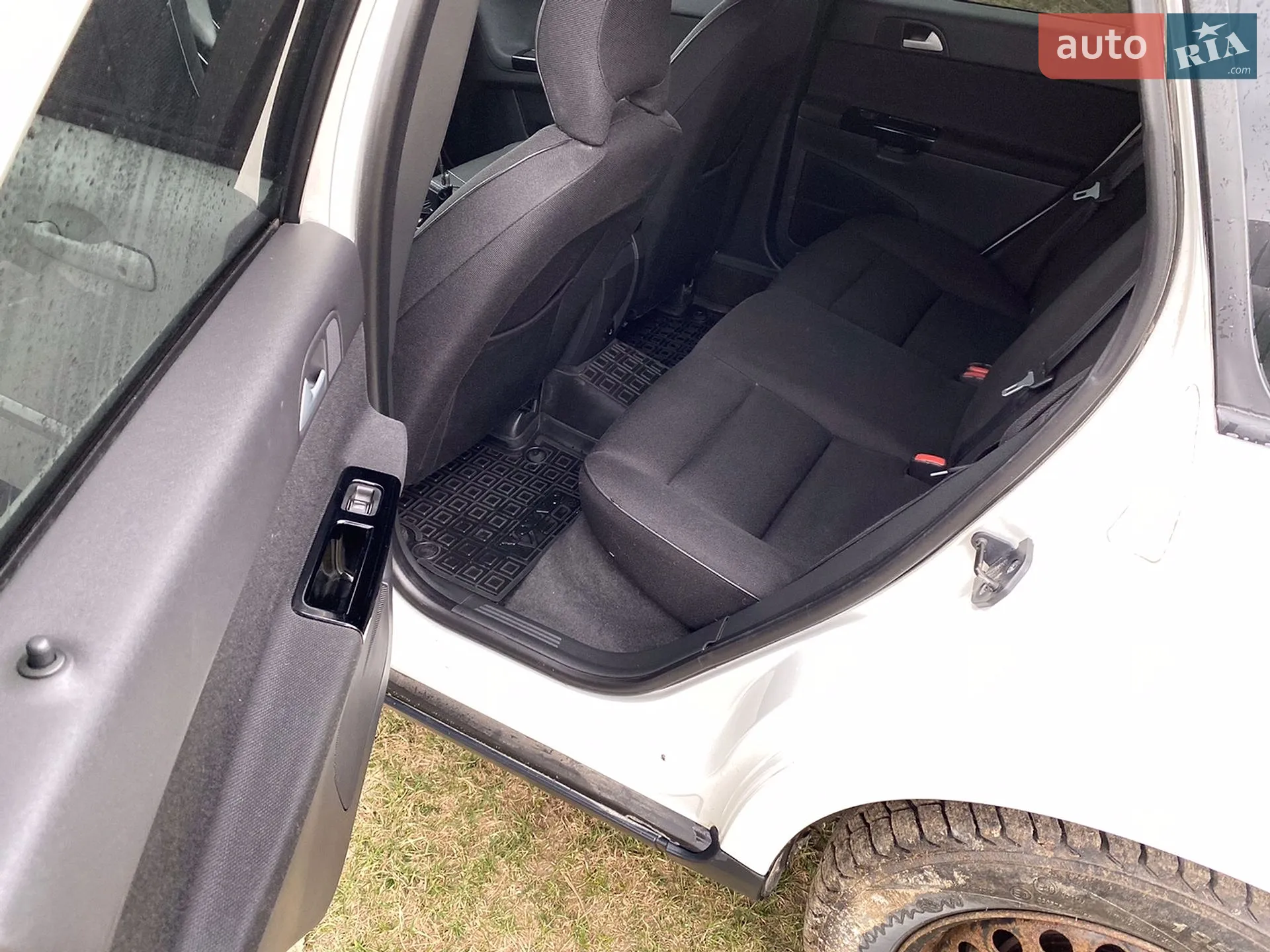 Volvo V50 2007 VIN YV1MW765282384262 фото оголошення 7 з 9