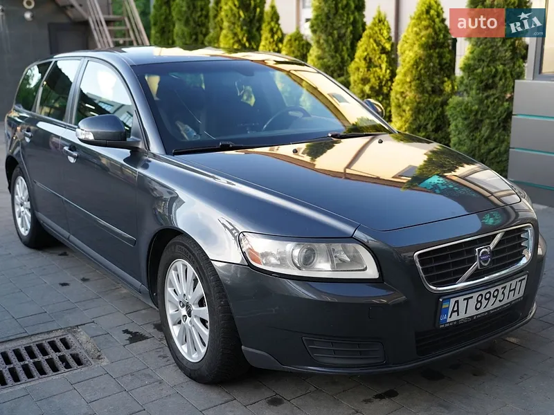 Volvo V50