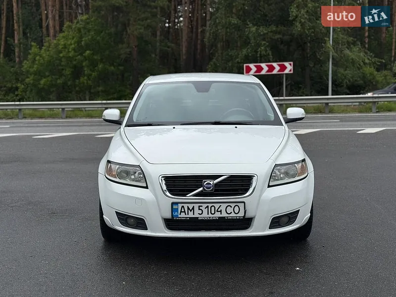 Volvo V50 2009