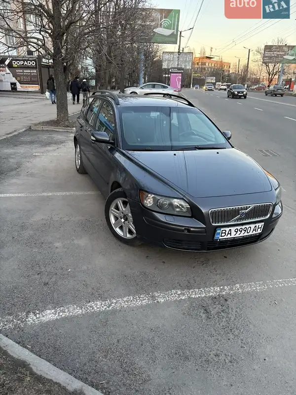 Volvo V50